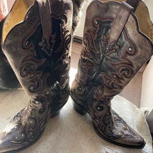 Corral cowboy boots